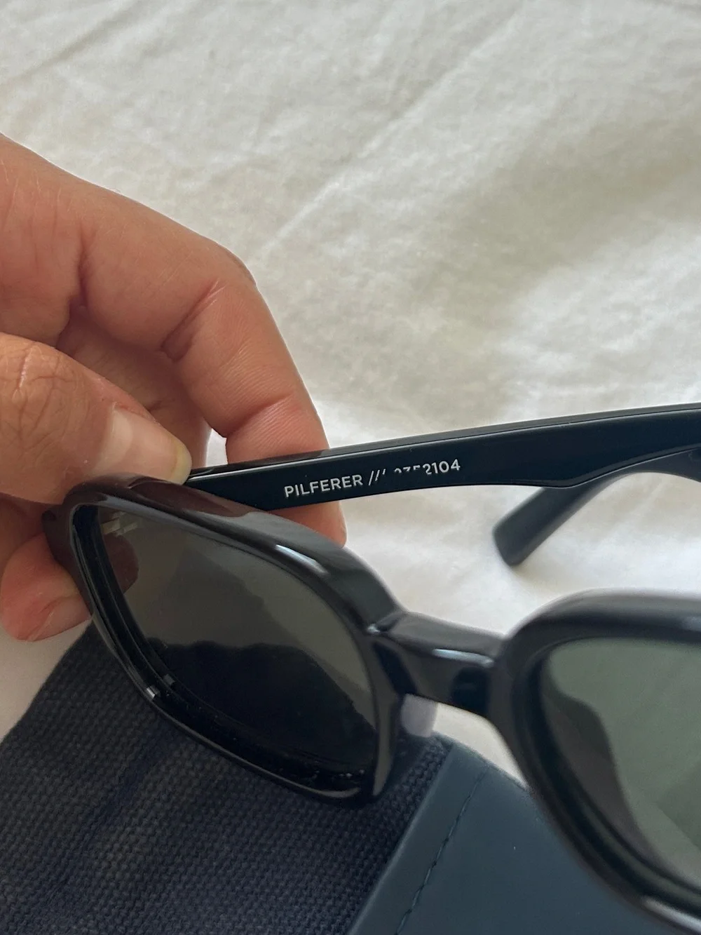 Le Specs Pilferer Sunglasses - Black